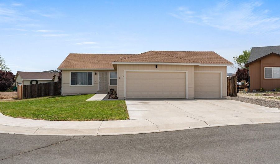 2215 Ellice Way, Fernley, NV 89408 - 3 Beds, 2 Bath