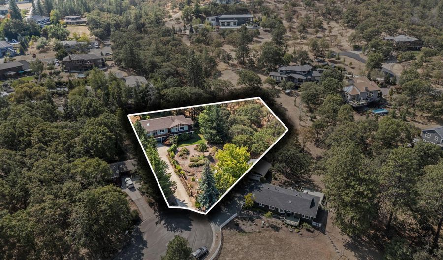 585 Nyla Ln, Ashland, OR 97520 - 3 Beds, 3 Bath