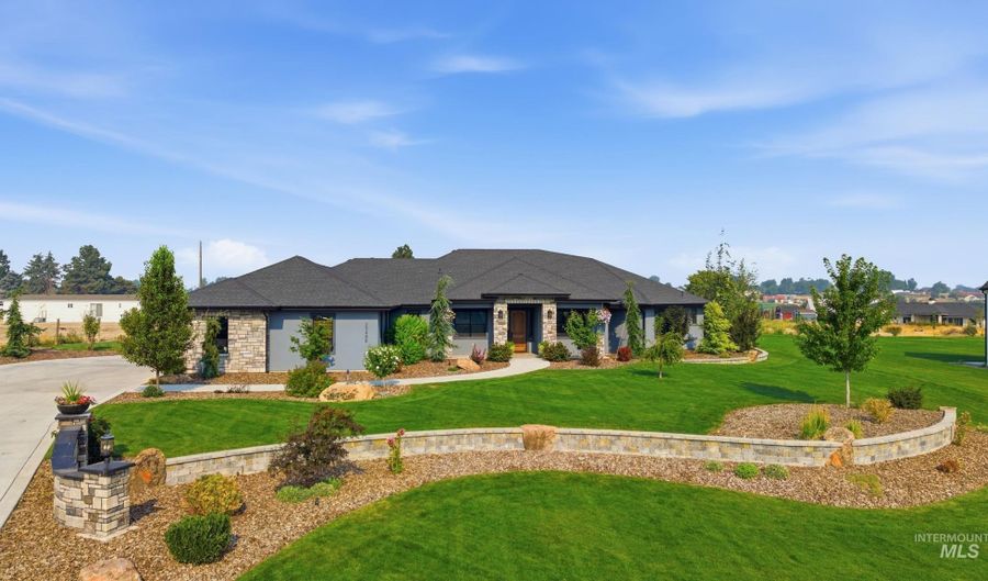 25498 Havard Oak Pl, Caldwell, ID 83607 - 4 Beds, 3 Bath