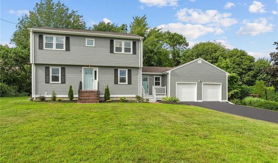 21 Hope Hill Ter, Cranston, RI 02921 - 4 Beds, 2 Bath