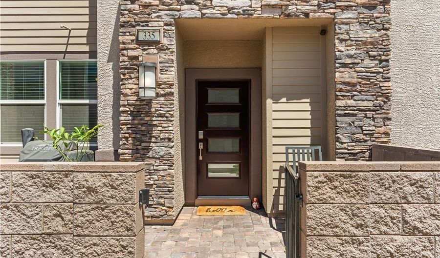 335 Laurel Peak Dr, Henderson, NV 89015 - 2 Beds, 3 Bath