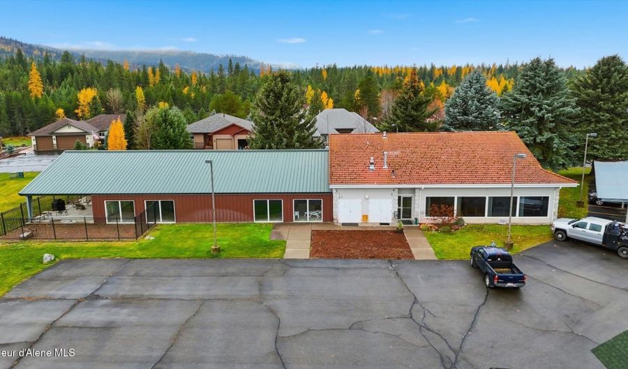 35 Fairway Dr #C1, Blanchard, ID 83804 - 2 Beds, 2 Bath