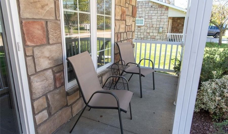 2191 3rd Ave SW, Altoona, IA 50009 - 2 Beds, 3 Bath