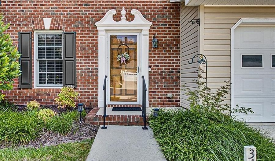 347 Sherwood Oaks Dr, Asheboro, NC 27205 - 3 Beds, 3 Bath