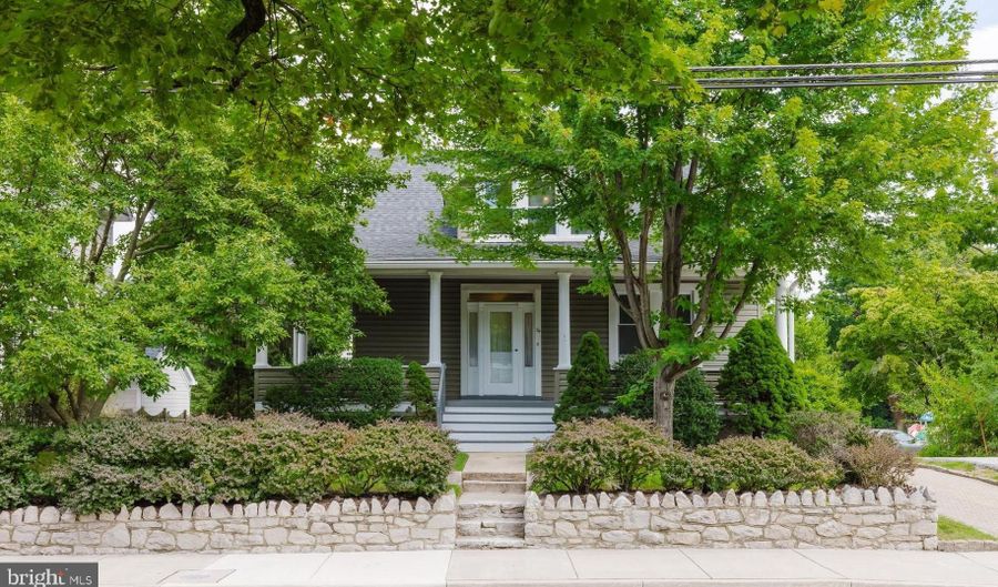 34 BURKE Ave E, Baltimore, MD 21286 - 1 Beds, 1 Bath