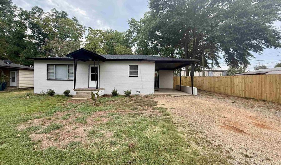 115 S Conrad St, Benton, AR 72015 - 2 Beds, 1 Bath