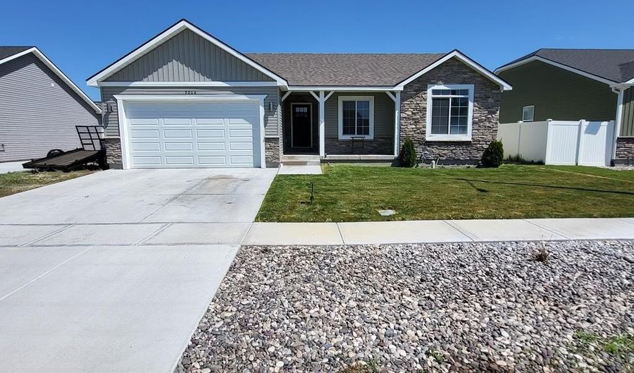 5064 Jake Ave, Chubbuck, ID 83202 - 3 Beds, 2 Bath