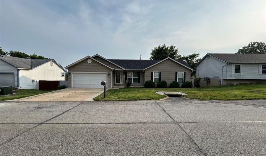 1351 Stone Mill Cir, Arnold, MO 63010 - 4 Beds, 2 Bath