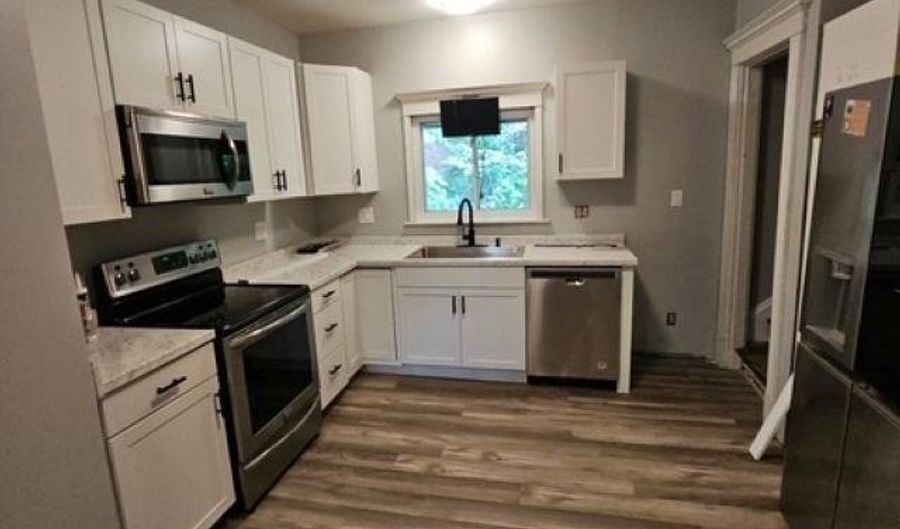 93 Prospect St, Berlin, NH 03570 - 4 Beds, 1 Bath