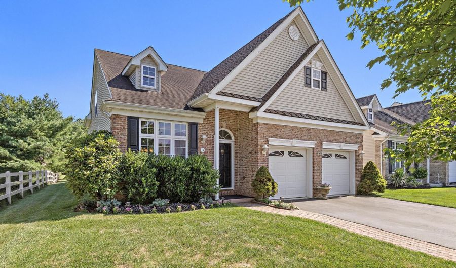 11 Salem Ct, Barnegat, NJ 08005 - 3 Beds, 3 Bath
