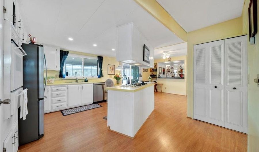 10770 Jamacha Blvd 116, Spring Valley, CA 91978 - 2 Beds, 2 Bath