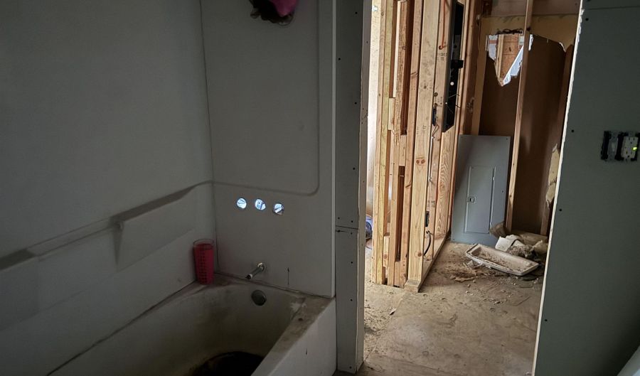 S Main Street, Bicknell, IN 47512 - 0 Beds, 1 Bath