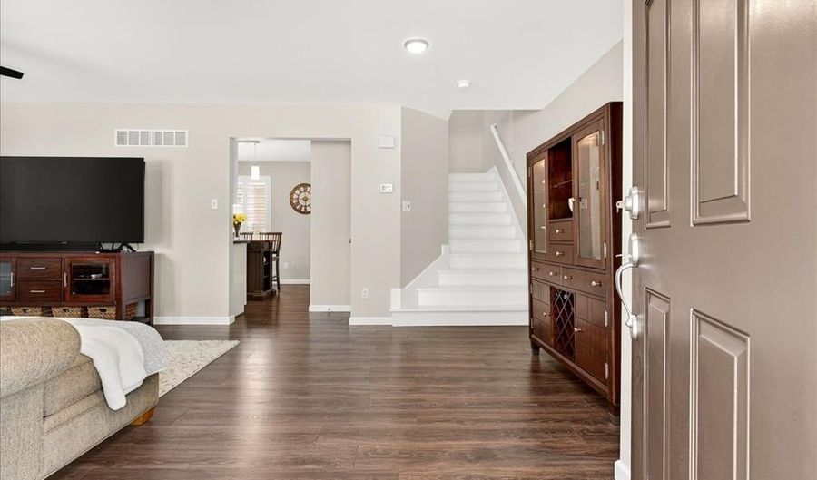 201 Coachgate, Ballwin, MO 63021 - 2 Beds, 2 Bath