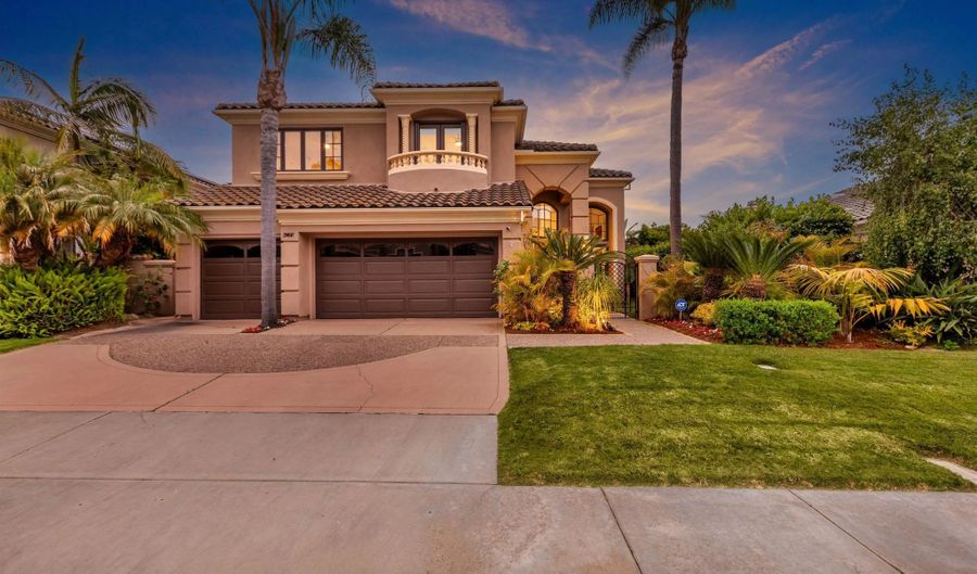 7166 Tern Pl, Carlsbad, CA 92011 - 4 Beds, 4 Bath