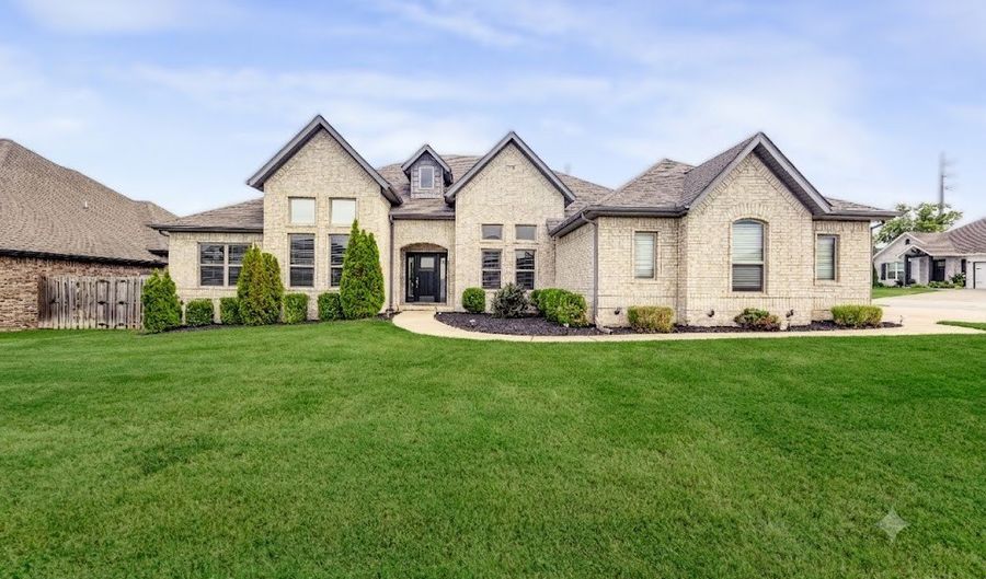 1741 Cherrie St, Bentonville, AR 72713 - 4 Beds, 3 Bath