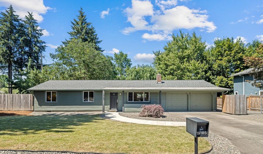 19185 SW JAYLEE St, Aloha, OR 97078 - 3 Beds, 1 Bath