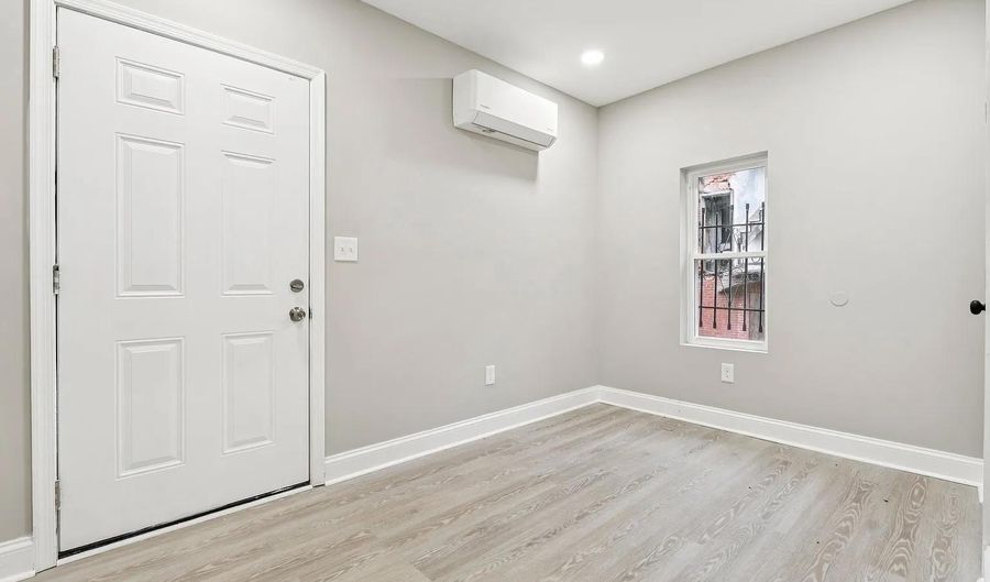 916 N ARLINGTON Ave 1, Baltimore, MD 21217 - 3 Beds, 2 Bath