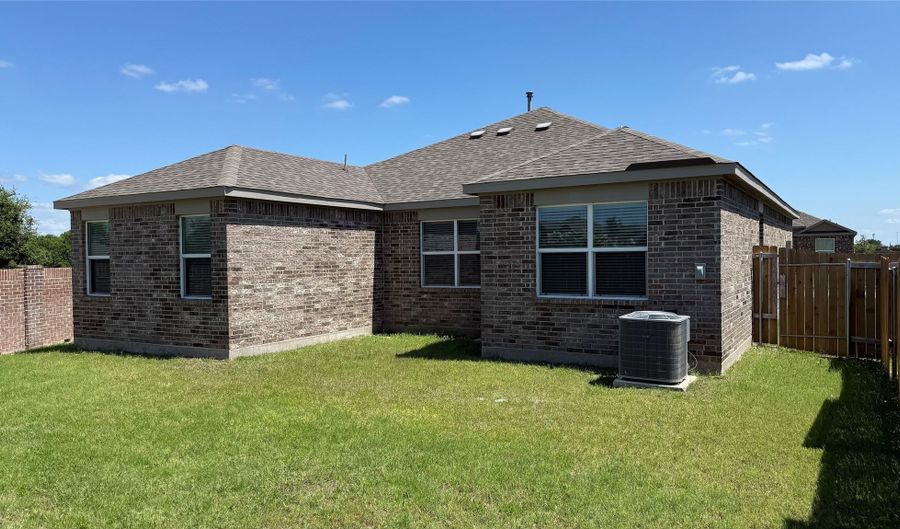 904 Emerson Dr, Anna, TX 75409 - 3 Beds, 2 Bath