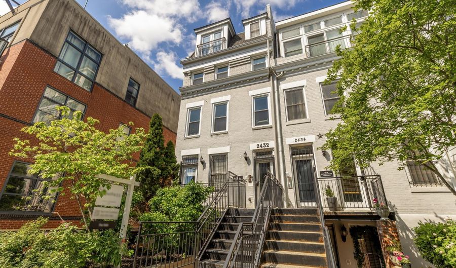 2432 ONTARIO Rd NW 1, Washington, DC 20009 - 2 Beds, 2 Bath