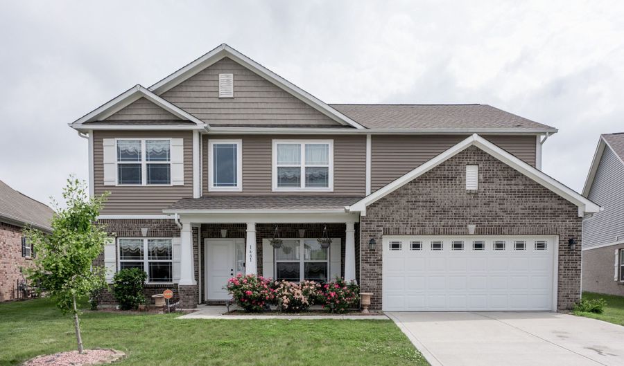 1661 Devonshire Ave, Avon, IN 46123 - 4 Beds, 3 Bath