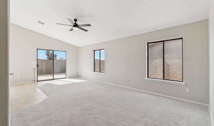 14316 S DIABLO Rd, Arizona City, AZ 85123 - 3 Beds, 2 Bath