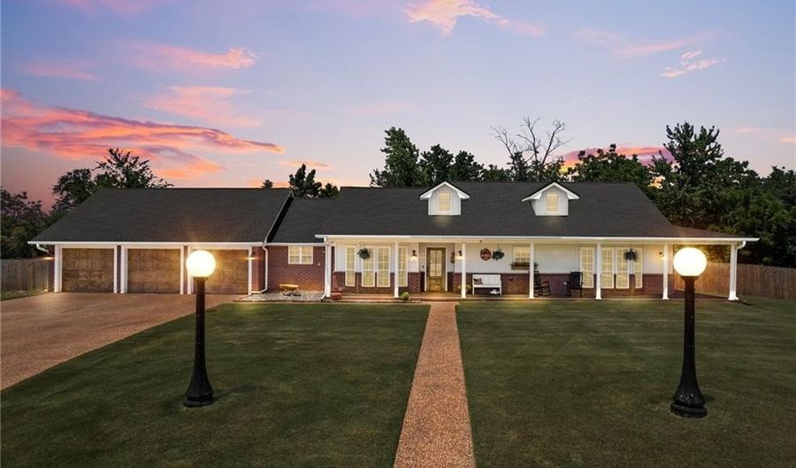 1430 Lakeview Estates Dr, Alma, AR 72921 - 3 Beds, 3 Bath