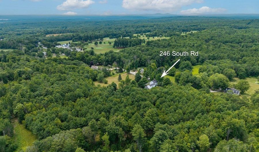 246 South Rd, Candia, NH 03034 - 3 Beds, 3 Bath
