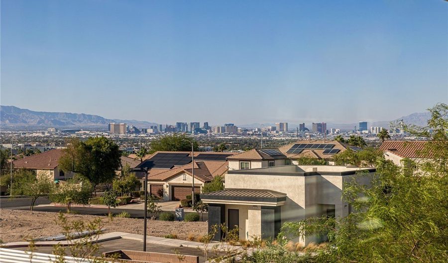 537 Blanche Ct, Henderson, NV 89052 - 4 Beds, 4 Bath