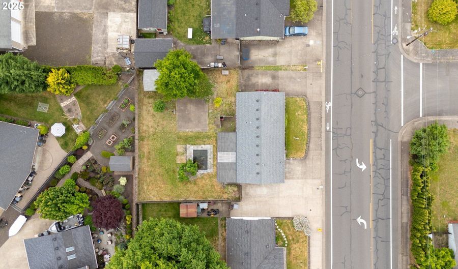 2222 34TH Ave, Albany, OR 97322 - 3 Beds, 1 Bath