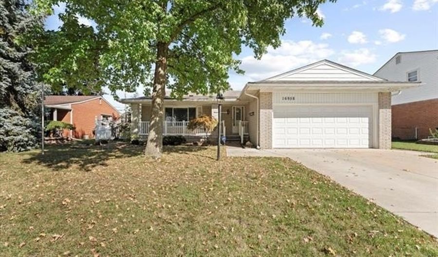 16958 Cambridge Ave, Allen Park, MI 48101 - 3 Beds, 3 Bath