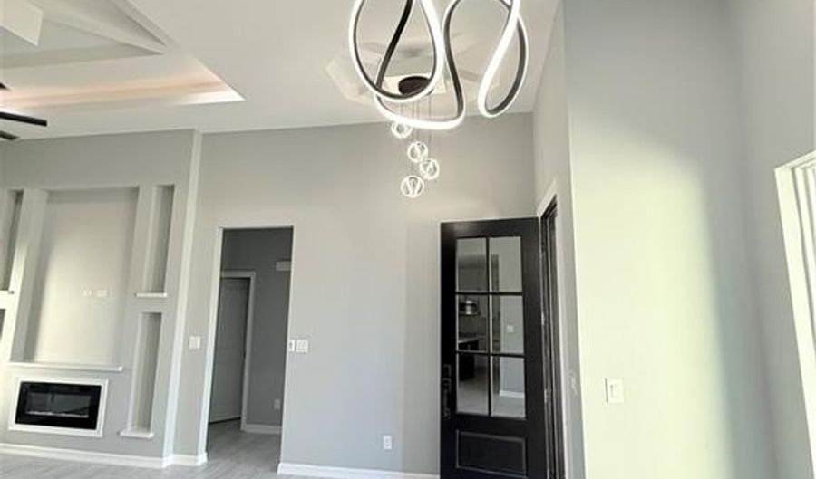 611 Tower Oak Dr, Alamo, TX 78516 - 3 Beds, 3 Bath