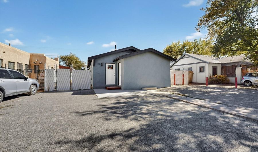 116 STANFORD Dr SE, Albuquerque, NM 87106 - 3 Beds, 3 Bath