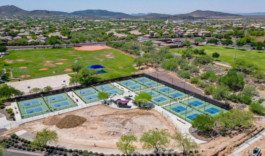 2939 W PLUM HOLLOW Dr, Anthem, AZ 85086 - 3 Beds, 3 Bath