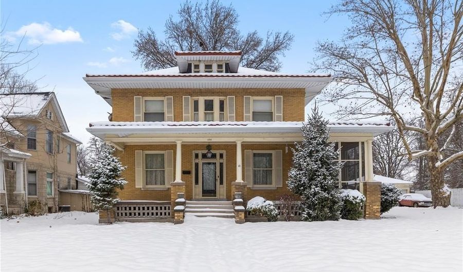 1106 Washington Ave, Alton, IL 62002 - 4 Beds, 3 Bath