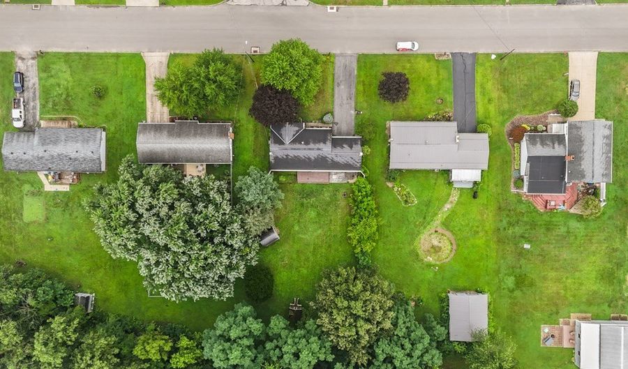 1045 Columbus Cir N, Ashland, OH 44805 - 3 Beds, 3 Bath