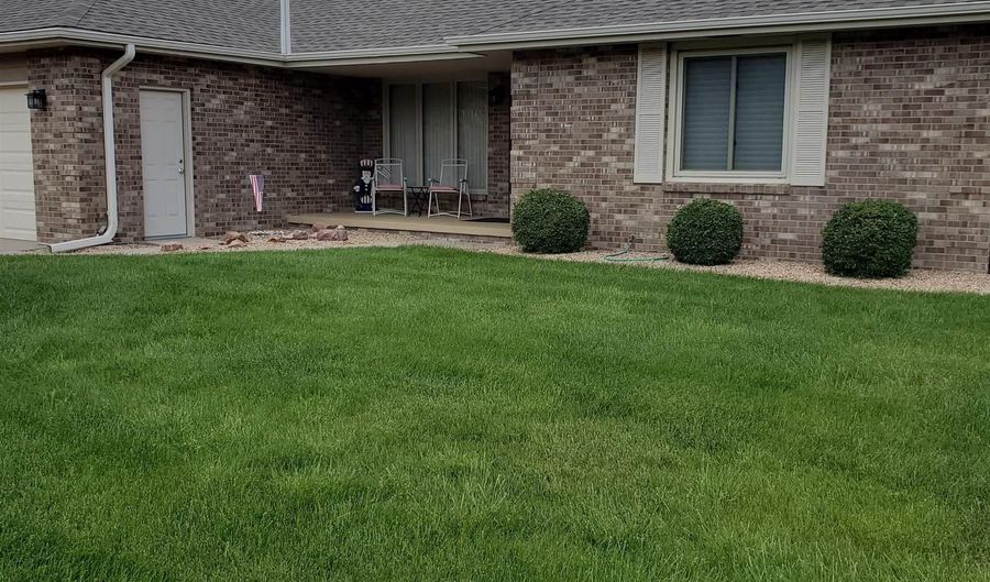 2 The Pnes, Beatrice, NE 68310 - 2 Beds, 2 Bath