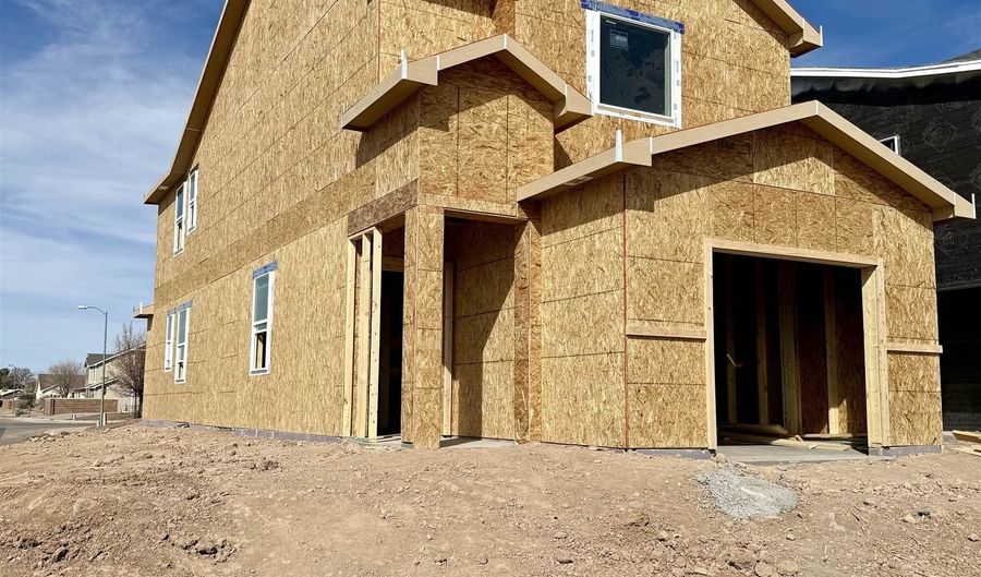 225 Kyle Rd, Alamogordo, NM 88310 - 3 Beds, 3 Bath