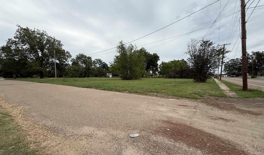 130 N 1st St, Bearden, AR 72150 - 0 Beds, 0 Bath