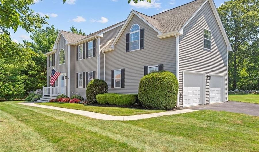 15 Steer Rd, Cumberland, RI 02864 - 4 Beds, 3 Bath