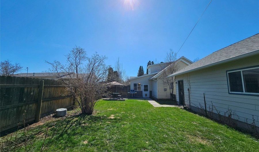 119 W 8th, Big Timber, MT 59011 - 5 Beds, 3 Bath