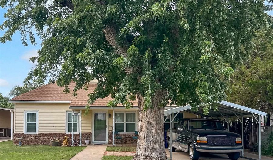 1008 Locust, Alva, OK 73717 - 3 Beds, 2 Bath
