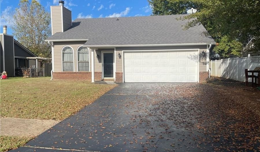 806 Heather Way, Barling, AR 72923 - 3 Beds, 2 Bath