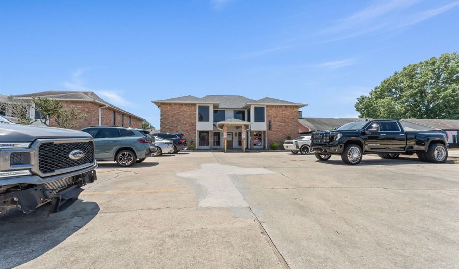 11924 Coursey Bl #E, Baton Rouge, LA 70816 - 0 Beds, 0 Bath