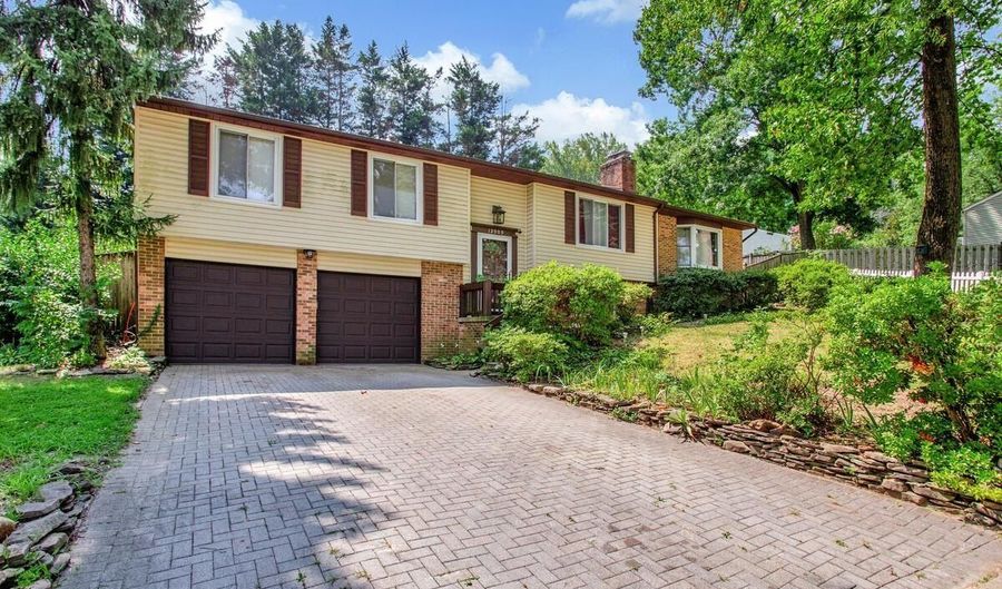 12909 MAYFLOWER Pl, Bowie, MD 20720 - 3 Beds, 3 Bath