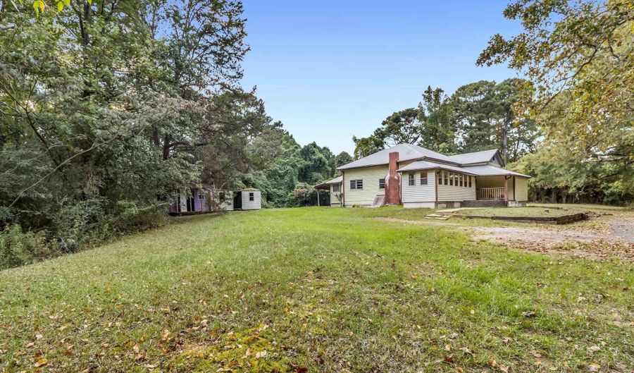 5036 GODFREY Rd, Adamsville, AL 35005 - 3 Beds, 2 Bath