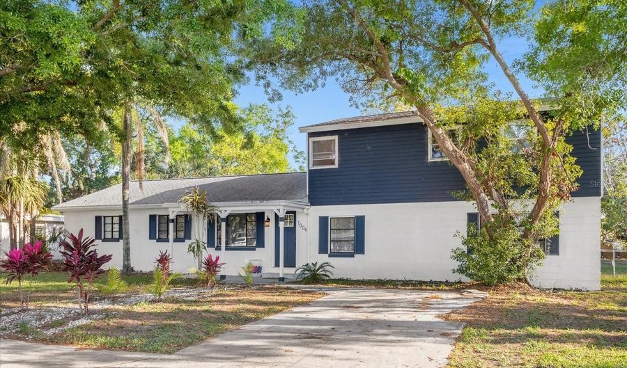 1004 CARLSON Dr, Orlando, FL 32804 - 4 Beds, 4 Bath