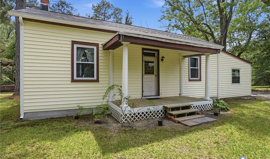 12456 Leonard Ln, Ashland, VA 23005 - 2 Beds, 1 Bath