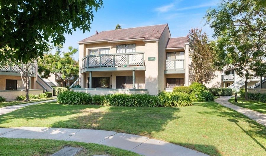 3542 W Stonepine A, Anaheim, CA 92804 - 2 Beds, 2 Bath
