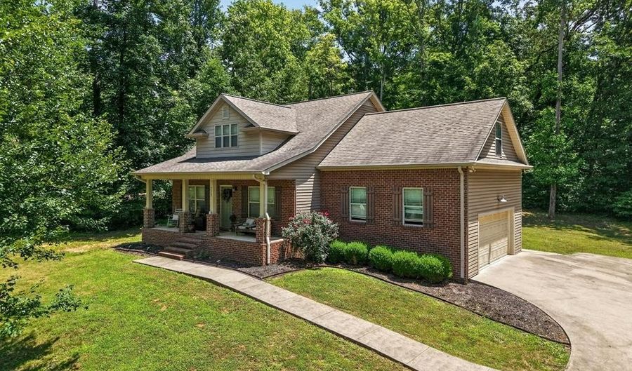7117 Coleman Cir, Baxter, TN 38544 - 3 Beds, 2 Bath