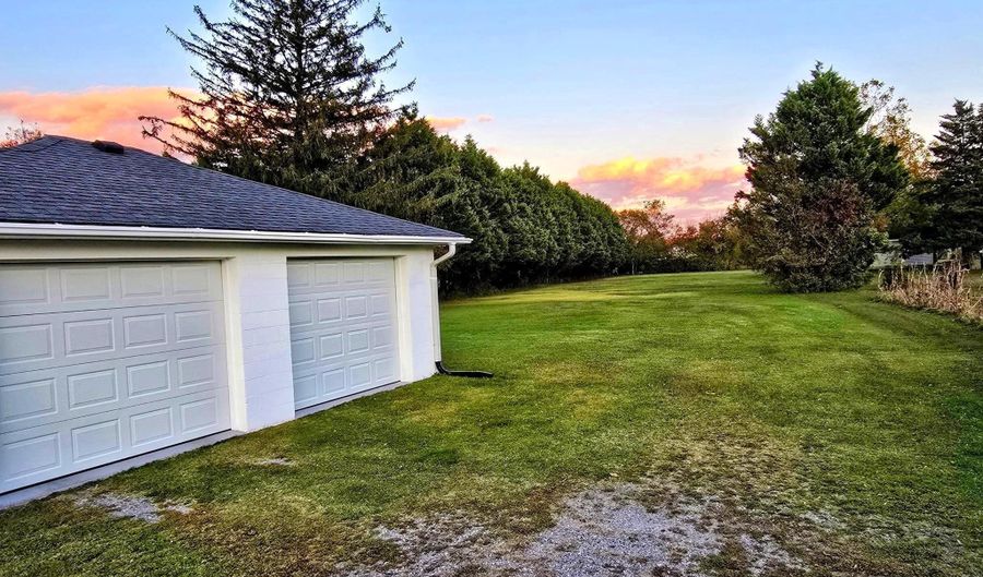 8445 N OLD STATE Rd, Lincoln, DE 19960 - 2 Beds, 1 Bath